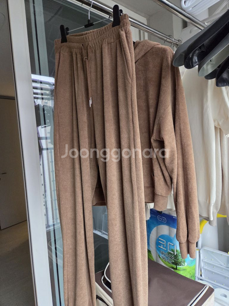 뮤제라 라온 테리 후드집업 조거팬츠--0