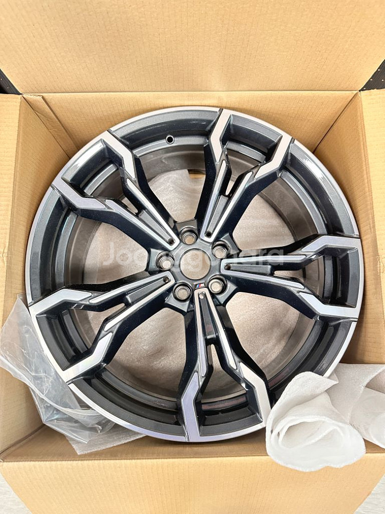BMW 765M 앞 휠--0