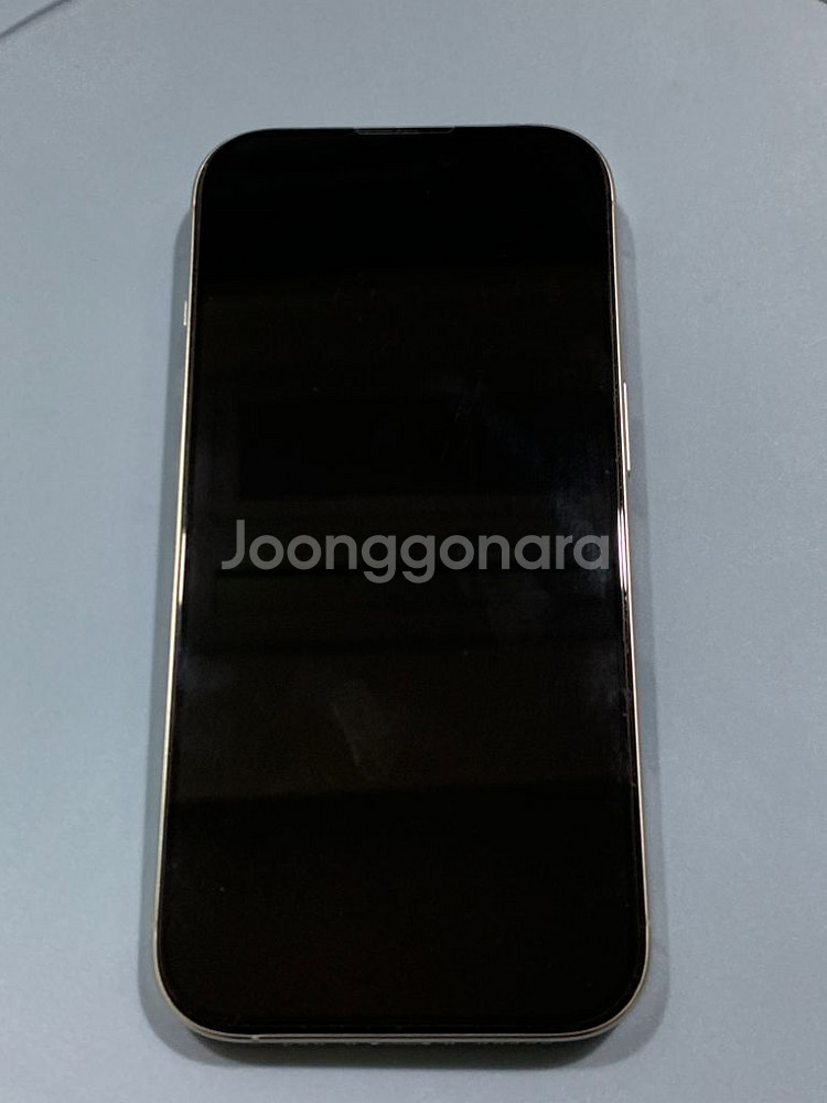 아이폰 16 pro 화이트--1
