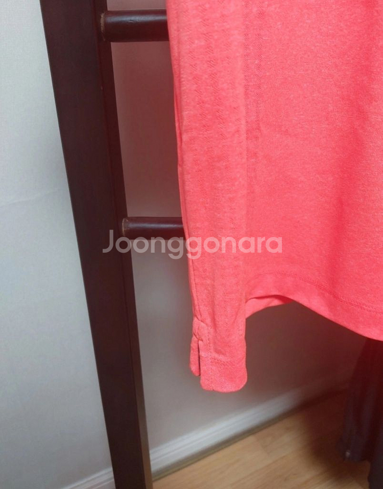 언더아머 카라반팔티 [실측가슴반품53.5cm] 실측상--6