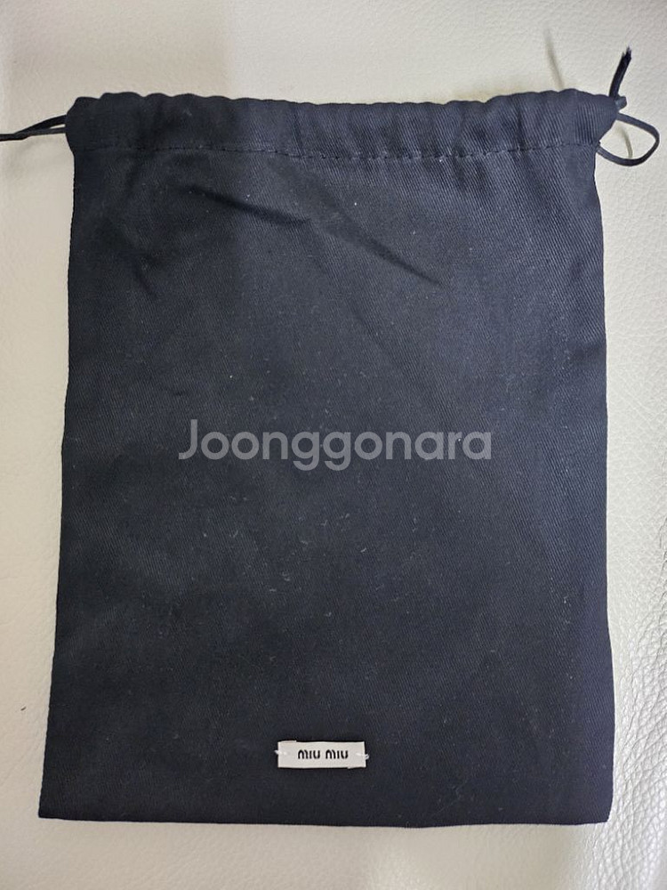 미우미우 더스트(새상품)19.5X25cm--0