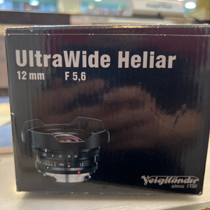 보이르렌더 12mm f5.6 라이카M마운트