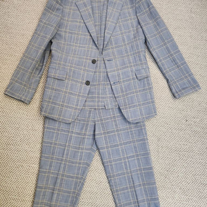 솔리드옴므 수트