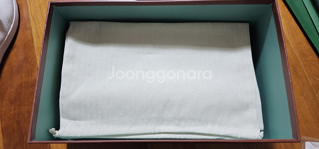 로로피아나 신발상자 및 구성품--6