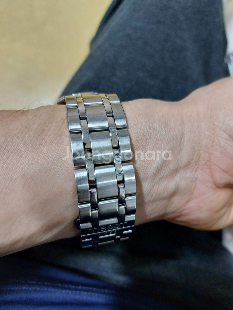 매물 잘 없는 티쏘 꾸뜨리에 GMT 외눈박이--2