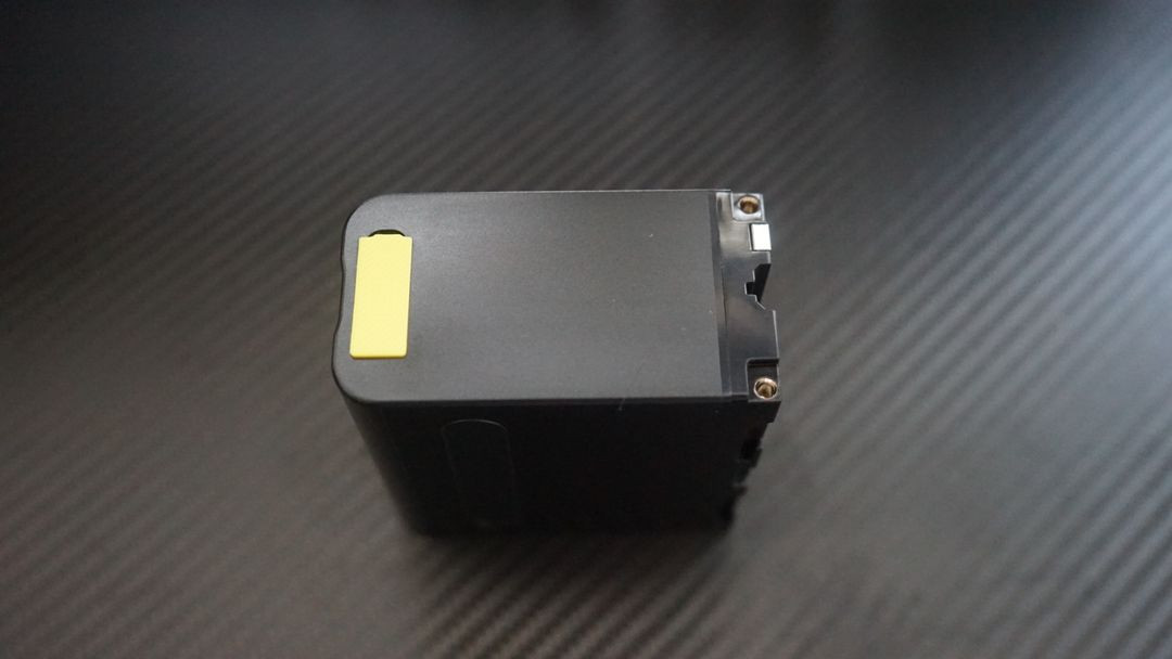 소니 캠코더 호환용 배터리 NP-F970 판매합니다--5