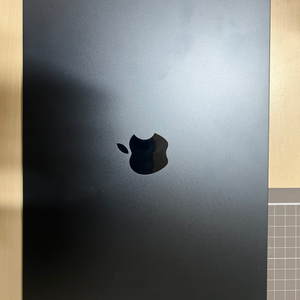 맥북에어 M2 13(SSD256 RAM16)