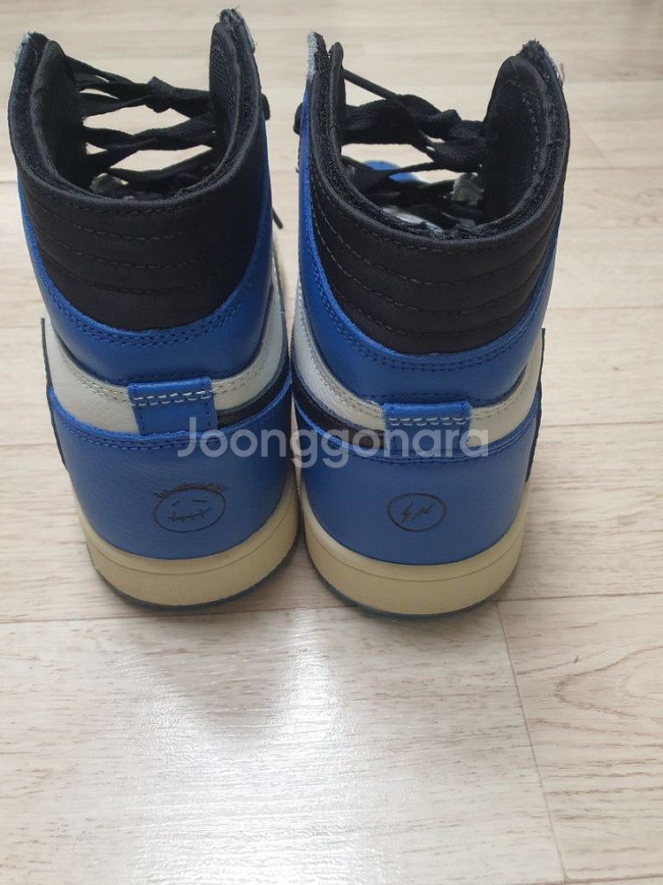 275 나이키 에어 조던 1하이 프라그먼트 운동화--5