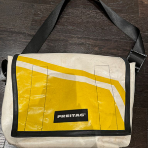 프라이탁 덱스터