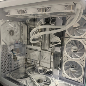 9800x3d 반본체 최고사양 부품