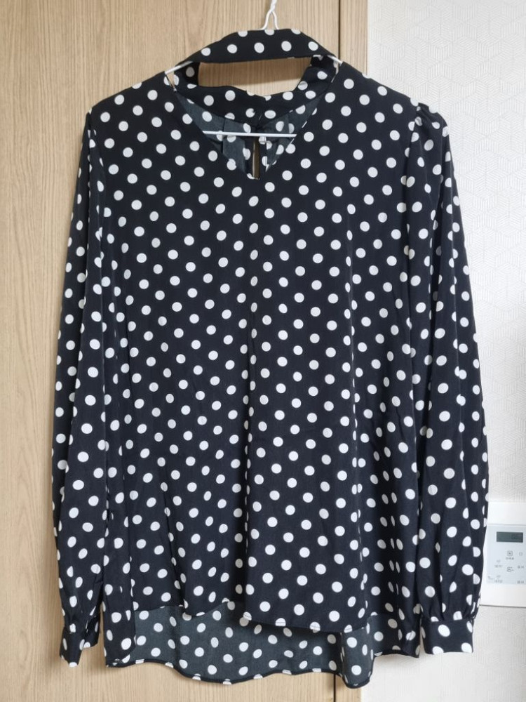 여성 도트무늬 블라우스--1