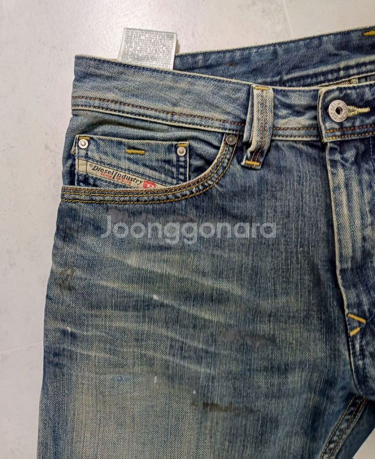 남성 디젤 THANAZ 데님청바지 (31)--2