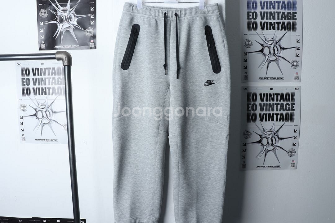 (L) 나이키 트레이닝복 바지 테크팩 그레이--1