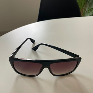 엠포리오 아르마니 선글라스 made in ltaly