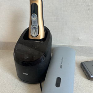 브라운 s9 면도기(본체, 스테이션, 휴대용케이스)