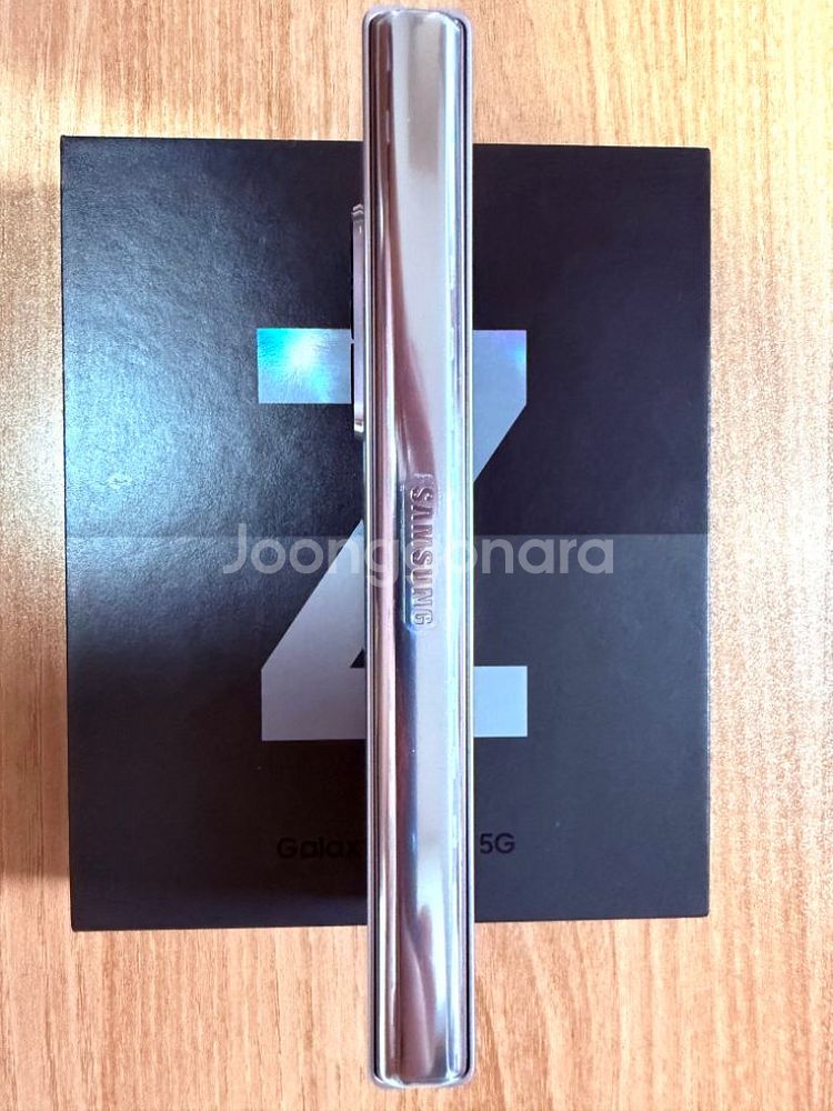 Galaxy Z Fold3 팬텀 실버 256GB--3