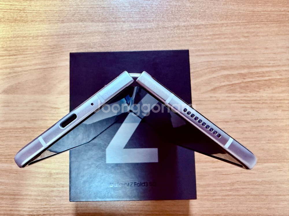 Galaxy Z Fold3 팬텀 실버 256GB--6