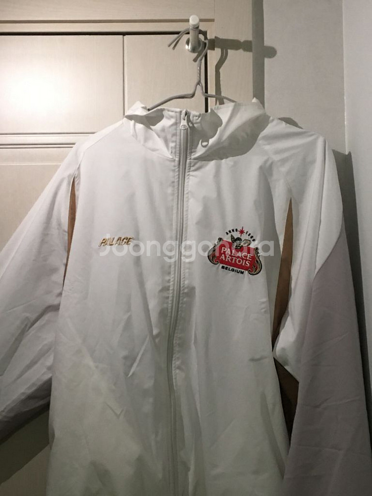 Palace x stella 바람막이 화이트L--3