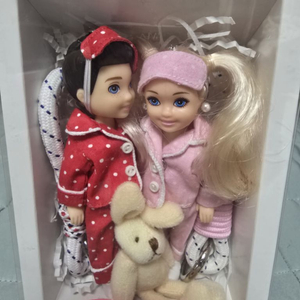바비 잠옷 커플 키링 판매합니다.