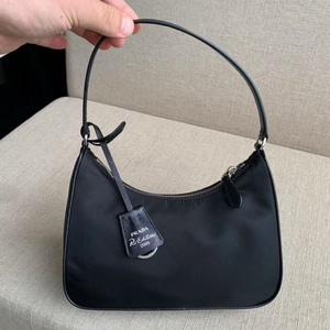 프라다 리에디션 2000 호보 핸드백 숄더백 여성용