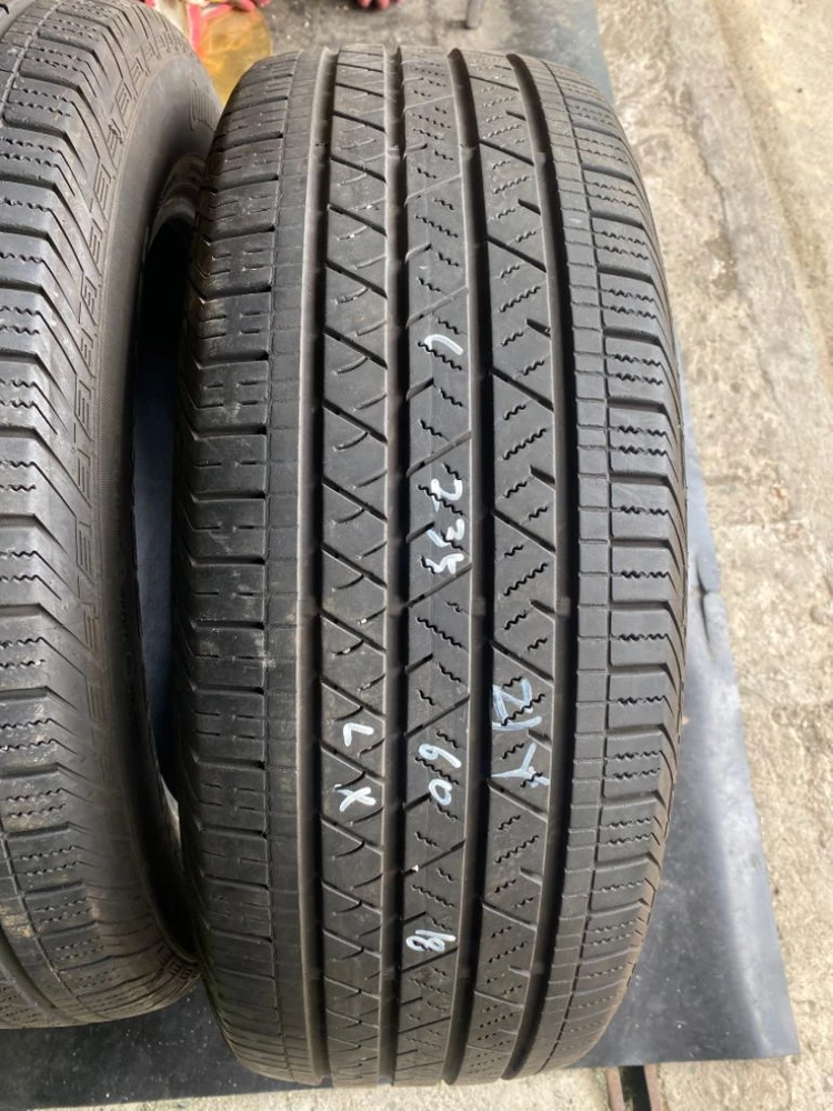 콘티넨탈 LX 235-60-18 중고 2개 이미지