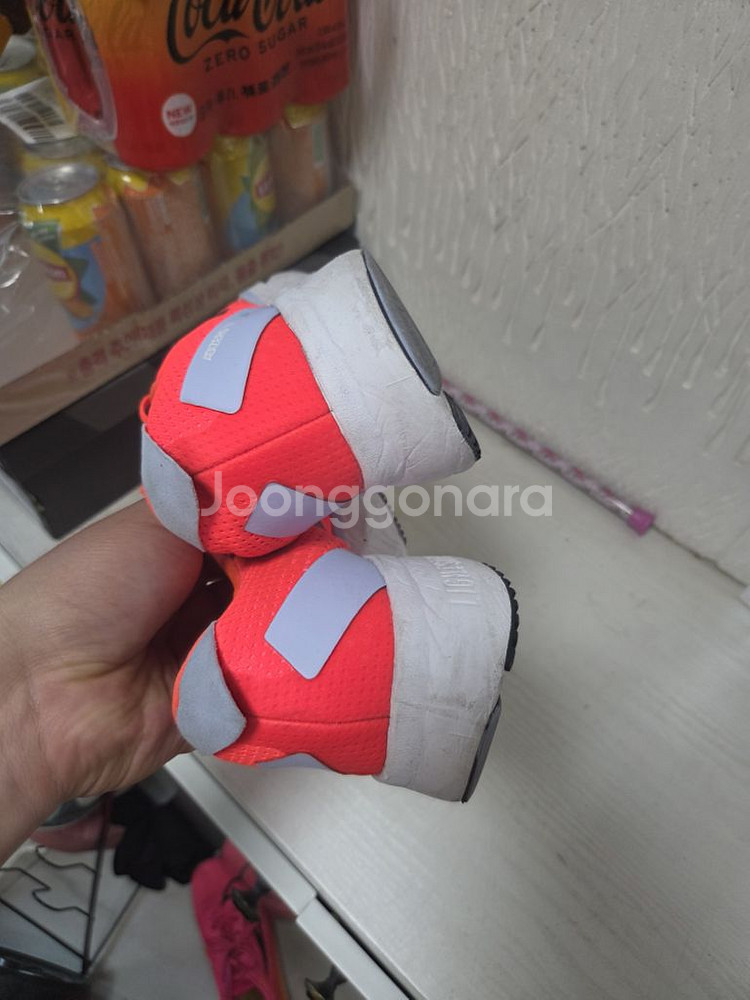 아디제로sl 러닝화 290팝니다(285사이즈)--2