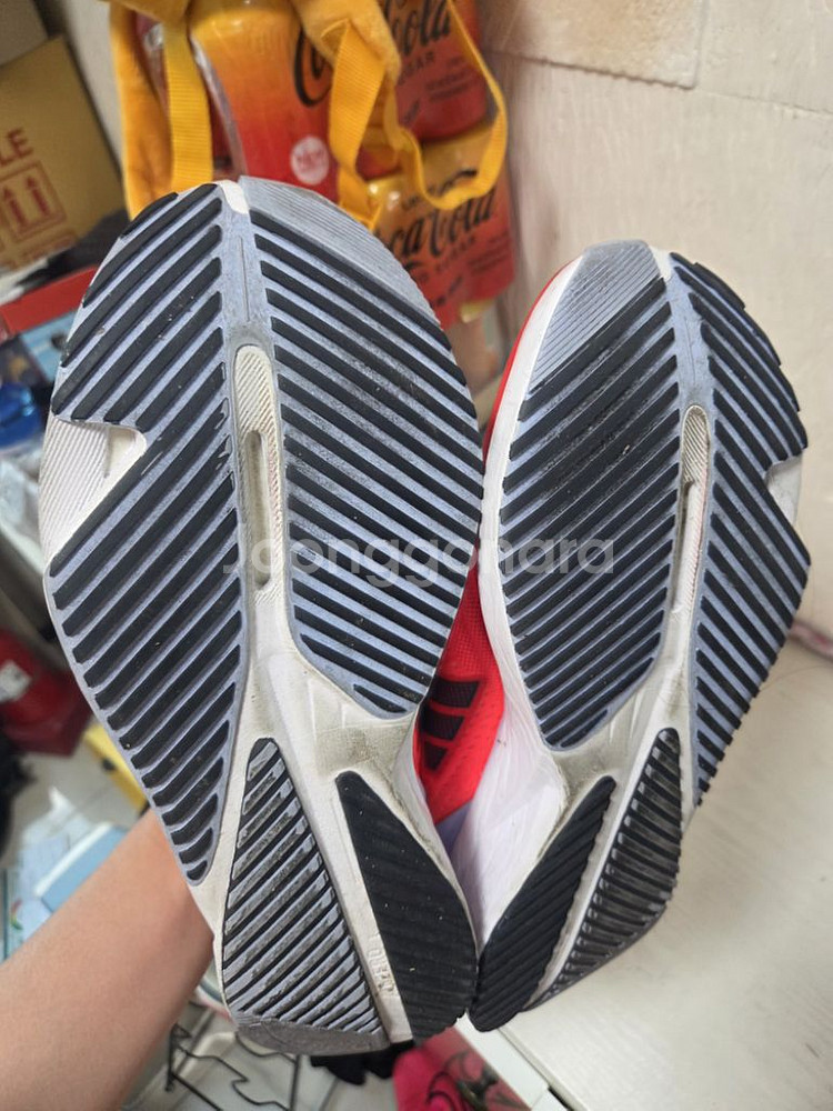 아디제로sl 러닝화 290팝니다(285사이즈)--1