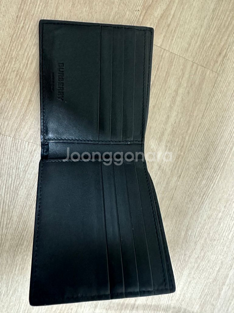 버버리 모노그램 남성 반지갑--1