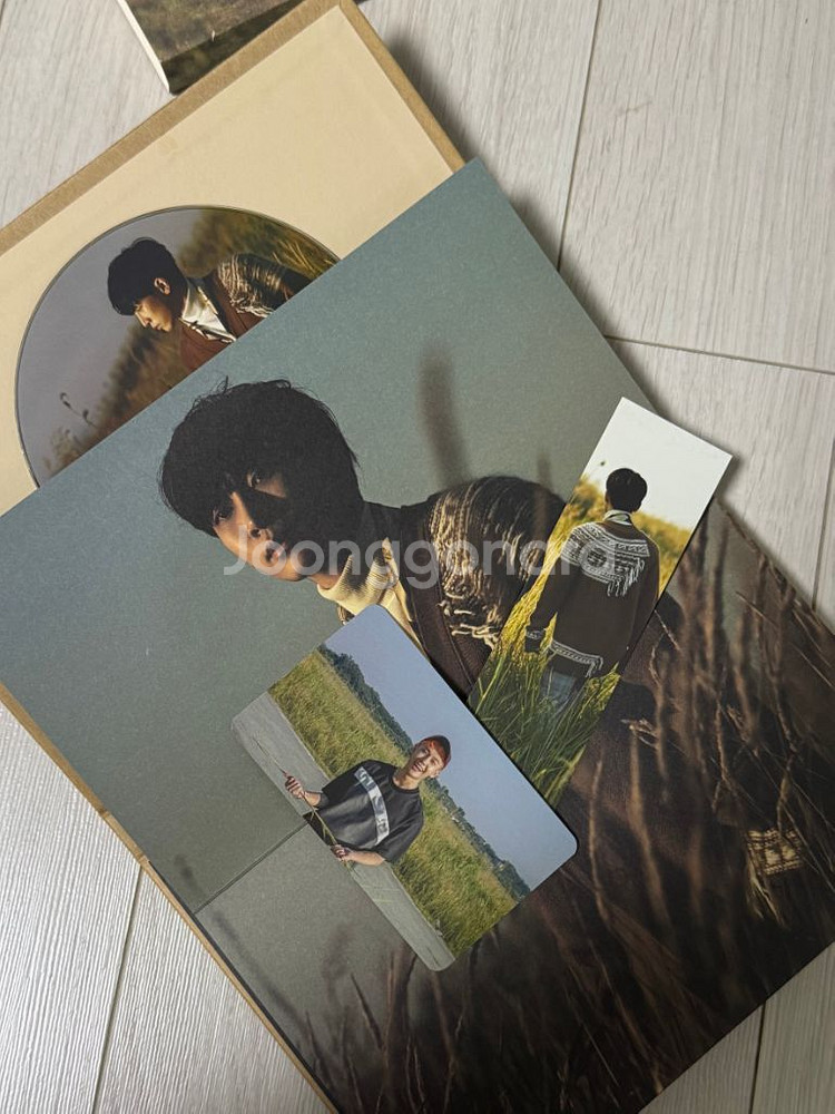 비투비 앨범/ 응원봉/ 슬로건/ CD 판매합니다--1