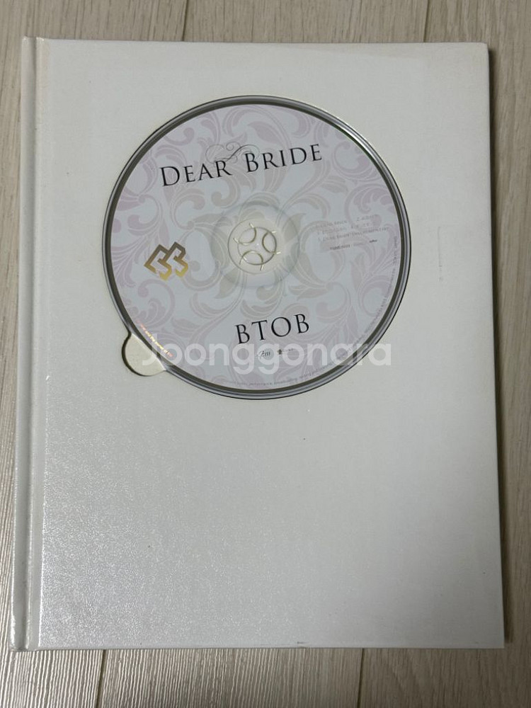 비투비 앨범/ 응원봉/ 슬로건/ CD 판매합니다--9