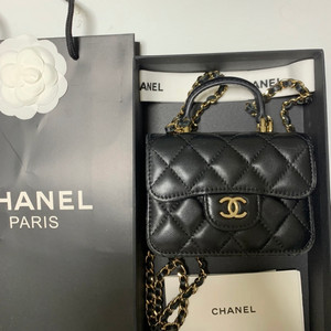 샤넬 탑핸들 미니 체인 백 내장칩 최신 제품