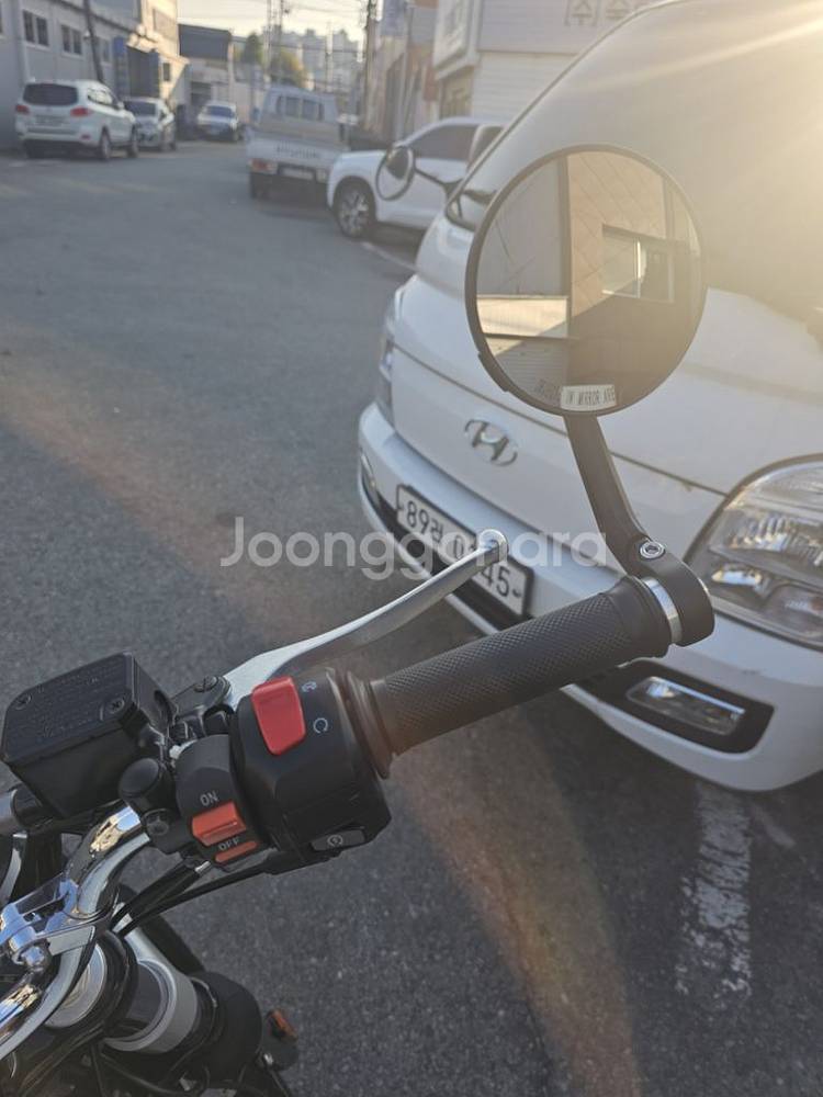 로얄엔필드 인터셉터650 2022년식 실키로수 8000--8