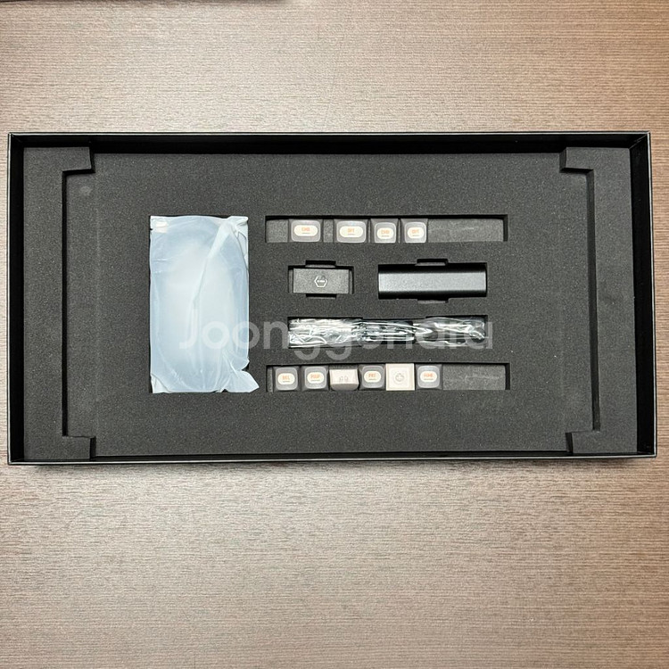 IQUNIX OG80 기계식 키보드--6