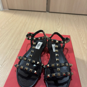 정품 발렌티노 샌들37사이즈