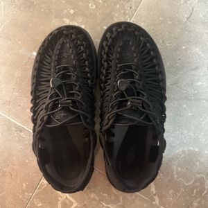 킨 keen 유니크 샌들 240