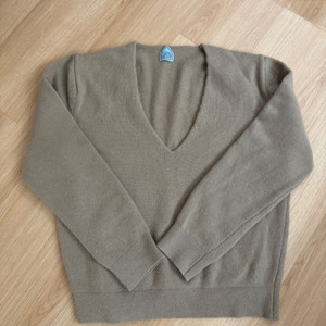 베뉴먼트 니트 이미지