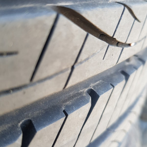 225 50 17 중고타이어