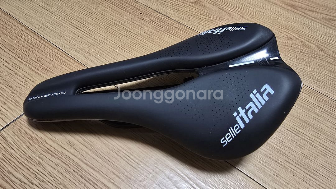로드자전거 안장 셀레이탈리아 노부스 부스트 EVO--1