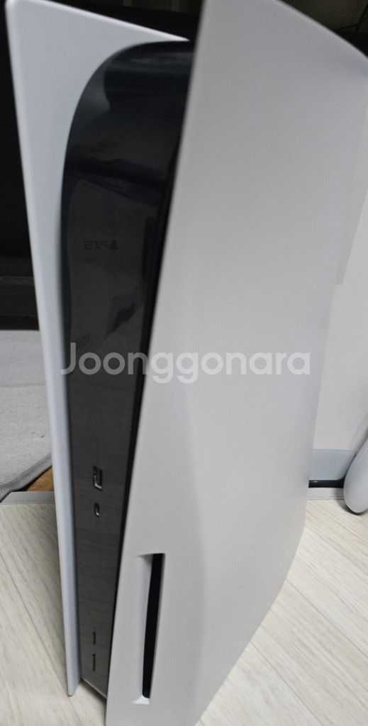 플스5 디스크버젼 CFI-1018A 판매합니다--2