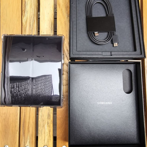 갤럭시 Z폴더6 256GB 새상품