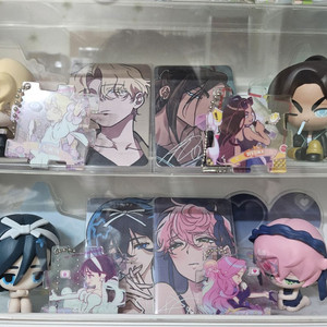 에이스테 에일리언스테이지 미지수아 루카현아 이반틸 굿즈