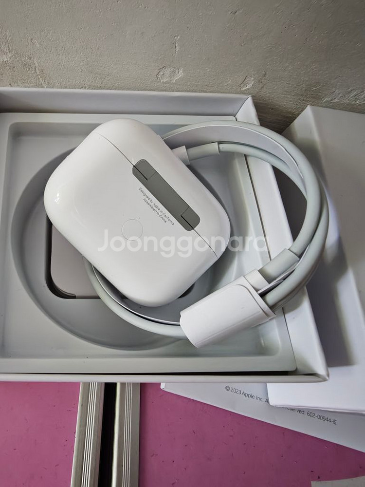 미사용 에어팟 프로2 USB-C 풀구성--3