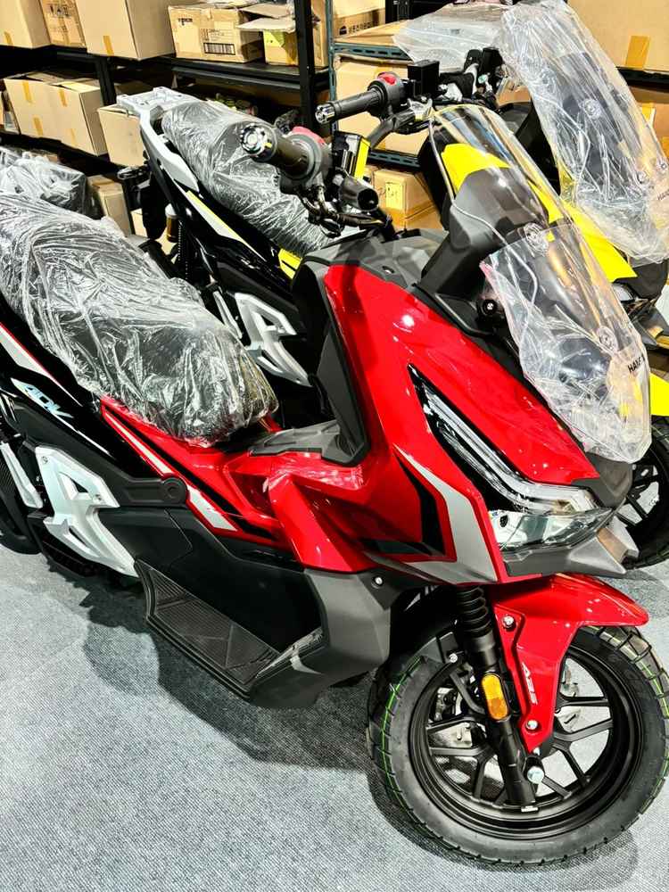 ADV125 오토바이 출퇴근 배달용 125CC 이미지