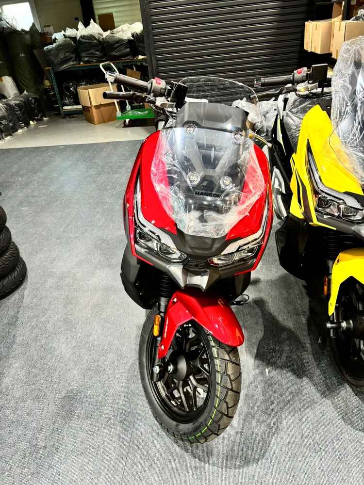 ADV125 오토바이 출퇴근 배달용 125CC 이미지