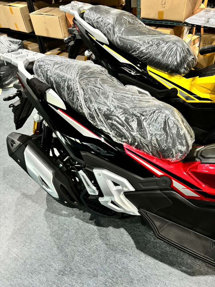 ADV125 오토바이 출퇴근 배달용 125CC 이미지