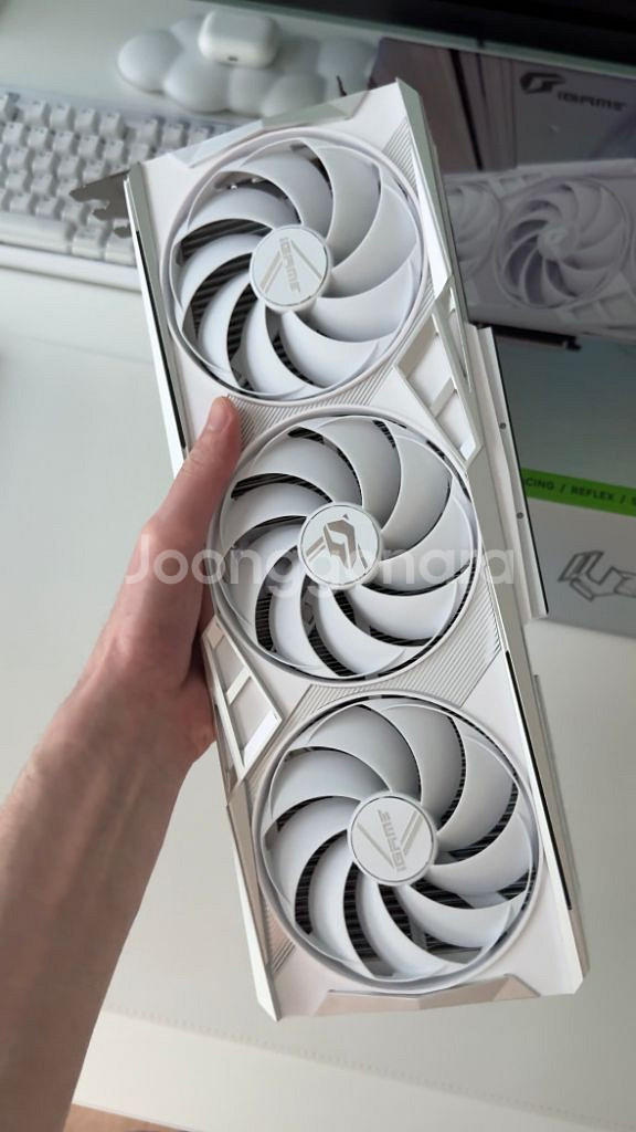 RTX 4080 super vulcan 불칸 화이트--2