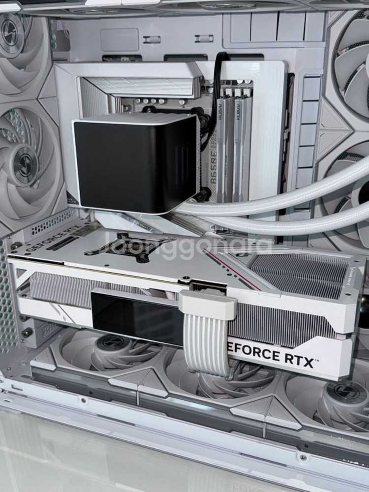RTX 4080 super vulcan 불칸 화이트--4