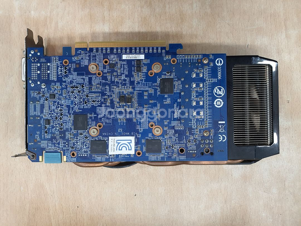 기가바이트 윈드포스 GTX 660 2G 그래픽카드--1