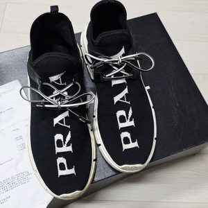 프라다 니트 스니커즈 6.5(250~255)