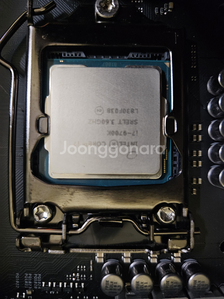 i7 9700k z390 막시무스 히어로 팝니다.--0